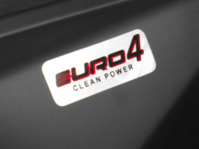 ◇ 最新の EURO 4 規格の 排気ガス規制をクリアしております ◇ 最新の EURO 4 規格の 排気ガス規制をクリアしております