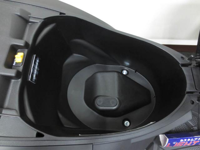◇フルフェイスが入るメットイン ◇フルフェイスが入るメットイン