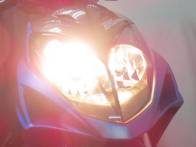 ●LEDデイライト式のポジションライト●LEDウインカー● ●LEDデイライト式のポジションライト●LEDウインカー●