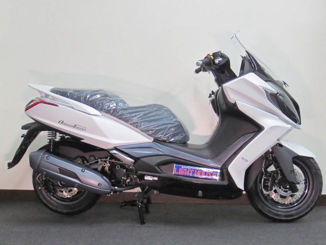 軽量でコンパクトな車体にパワフルな水冷4バルブ125ccFIエンジンを搭載 軽量でコンパクトな車体にパワフルな水冷4バルブ125ccFIエンジンを搭載