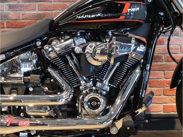 排気量1.923cc、ミルウォーキーエイト117のパワーを試乗車で体感して下さい! 排気量1.923cc、ミルウォーキーエイト117のパワーを試乗車で体感して下さい!