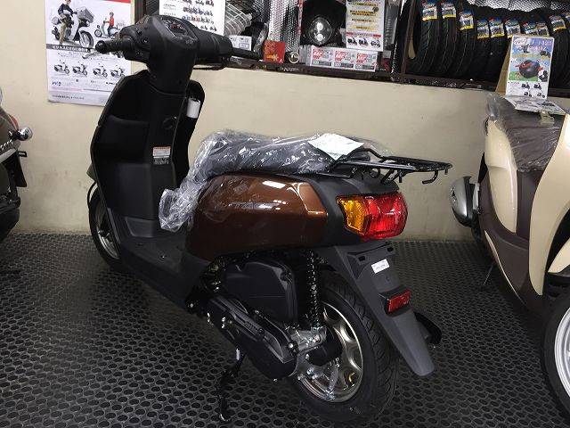 リアキャリア付きで荷物も載せられます! リアキャリア付きで荷物も載せられます!