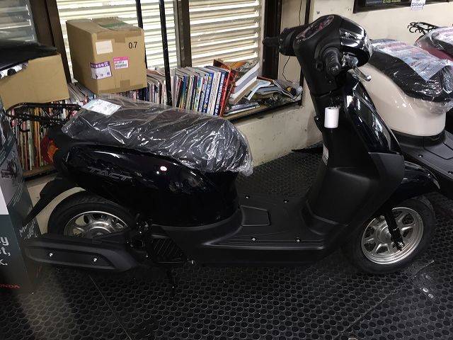 リアキャリア付きで荷物もOK! リアキャリア付きで荷物もOK!