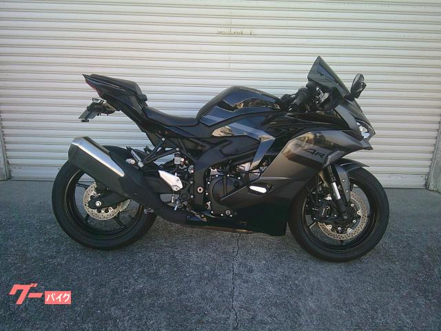 カワサキ Ninja ZX−4R SE (ガンMII) 2026年 919Km 399cc