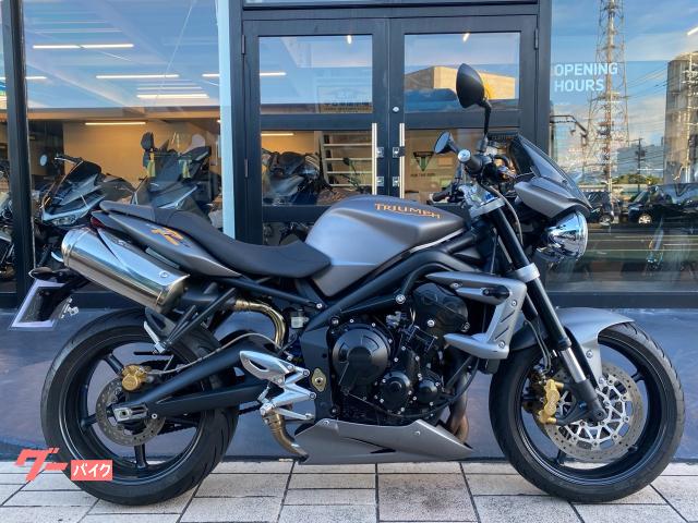 ＴＲＩＵＭＰＨ ストリートトリプル６７５Ｒ