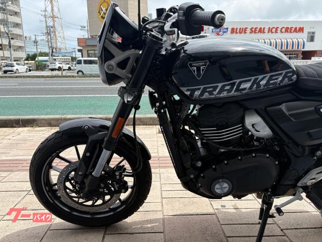 店頭の中古車も高年式、コンディションの良いものを中心に、Ｔｒｉｕｍｐｈ専門のスタッフが丁寧に仕上げて
