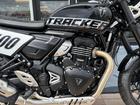 ショールームは牧港ブルーシール向かい。最新ラインナップの新車と試乗車も多数用意しております。
