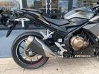 ショールームは牧港ブルーシール向かい。最新ラインナップの新車とレンタルバイクも多数用意しております。