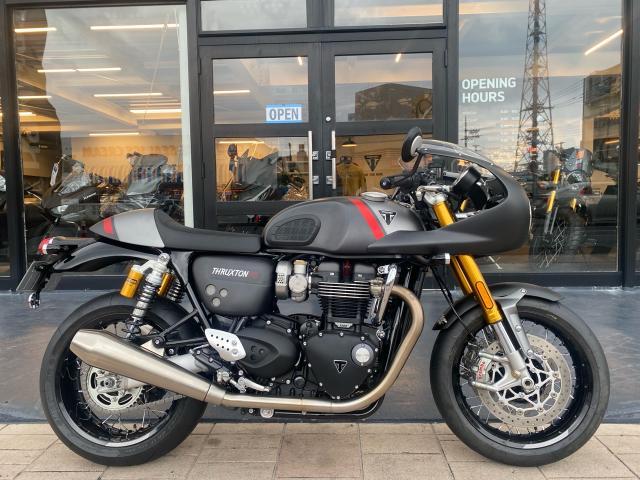 スラクストン1200RS トライアンフ認定保証