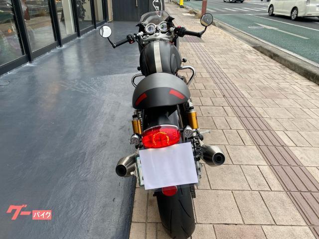 スラクストン1200RS トライアンフ認定保証