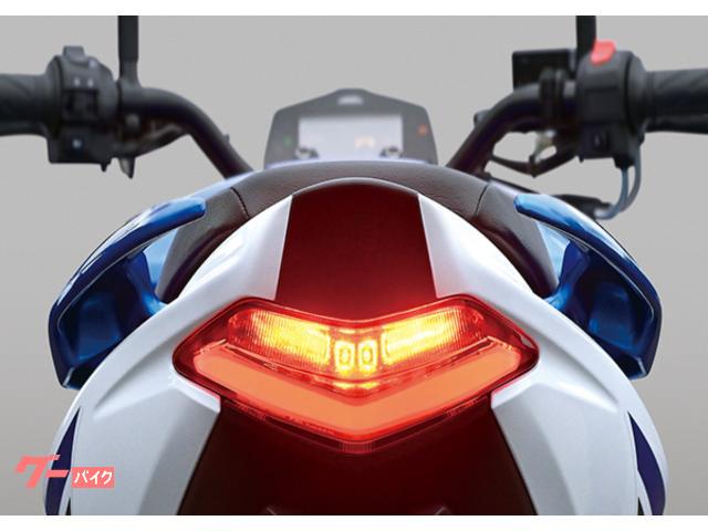 ＬＥＤのリヤコンビネーションランプ