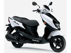 スズキ　アヴェニス１２５　Ｍ６