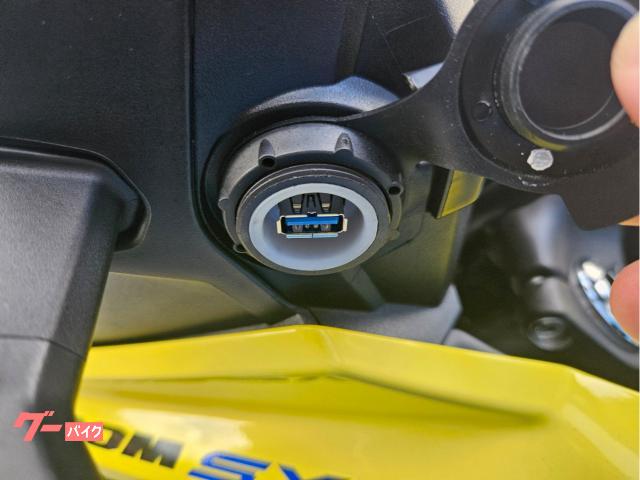 中古車保証は12ヶ月♪万一の際はレッカーサービスも行います。 中古車保証は12ヶ月♪万一の際はレッカーサービスも行います。