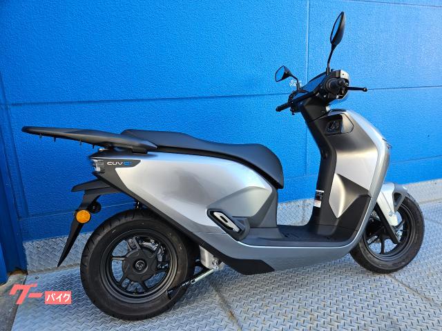 各ブランドのライバル車種の中から、店頭で見て、触れてバイクを選んで頂けます。 各ブランドのライバル車種の中から、店頭で見て、触れてバイクを選んで頂けます。