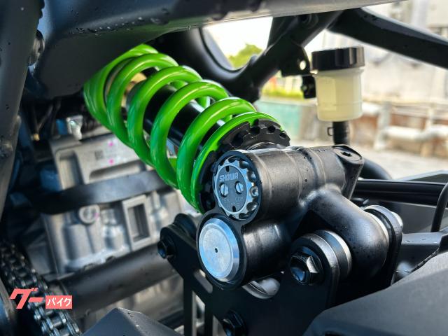 サービス面ももちろん充実!メーカー正規だからこそできる2年保証や延長保証。 サービス面ももちろん充実!メーカー正規だからこそできる2年保証や延長保証。