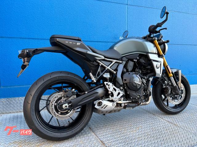各ブランドのライバル車種の中から、店頭で見て、触れてバイクを選んで頂けます。