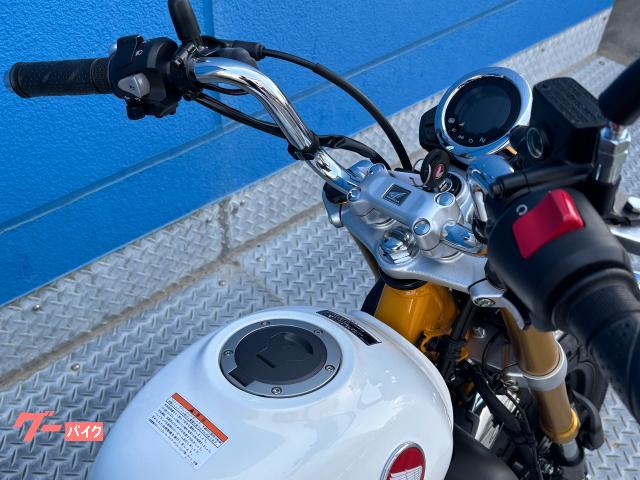 当店はガラスコーティング「CRー1」の正規店!新車購入時に施工して、新車の輝きを長く維持しませんか? 当店はガラスコーティング「CRー1」の正規店!新車購入時に施工して、新車の輝きを長く維持しませんか?