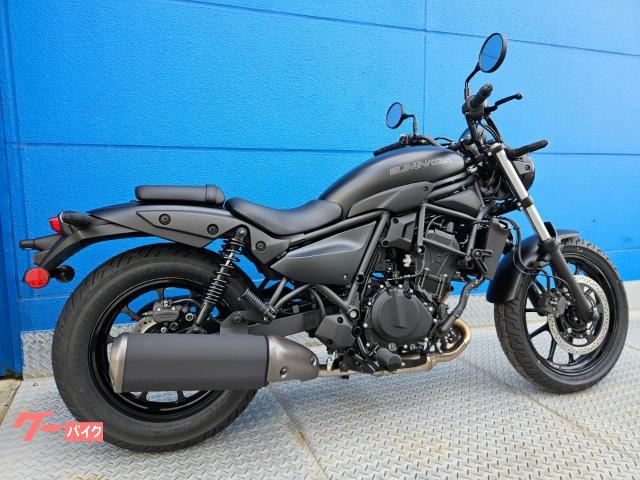 各ブランドのライバル車種の中から、店頭で見て、触れてバイクを選んで頂けます。