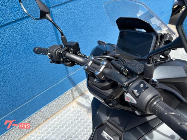 各ブランドのライバル車種の中から、店頭で見て、触れてバイクを選んで頂けます。