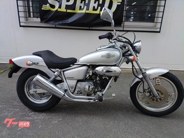 ＭＡＧＮＡ　ＦＩＦＴＹ　２００１年モデル　純正車両
