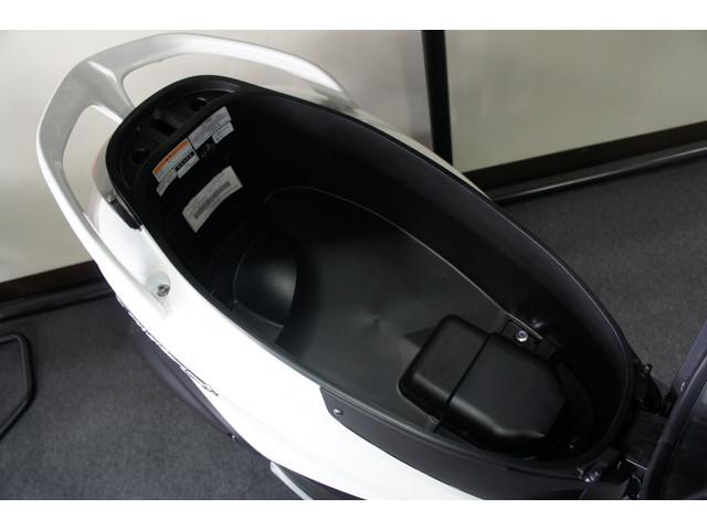 メットインは余裕の収納量37.5L メットインは余裕の収納量37.5L