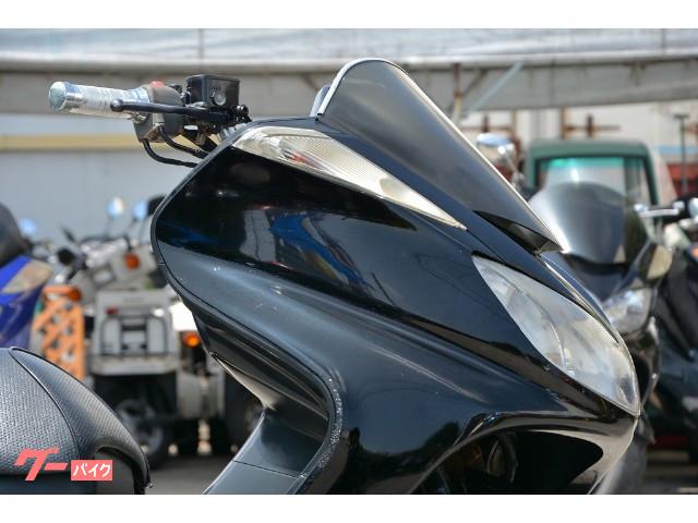 グランドマジェスティはマジェより1サイズ大きいホイールを履いた上位グレード! グランドマジェスティはマジェより1サイズ大きいホイールを履いた上位グレード!