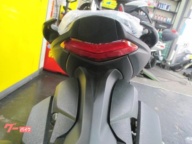 たくさんのバイクを店頭で車両を見て、比べて選んで頂けます。 たくさんのバイクを店頭で車両を見て、比べて選んで頂けます。