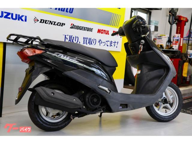 広いトランクや、ゆったりした乗車姿勢で、通勤、ビジネスにぴったり。 広いトランクや、ゆったりした乗車姿勢で、通勤、ビジネスにぴったり。