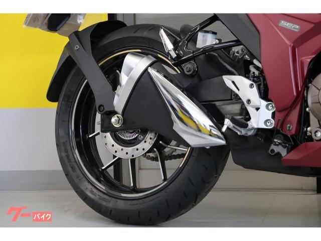 定期点検・修理・車検と安心のアフターサービスを提供します。 定期点検・修理・車検と安心のアフターサービスを提供します。