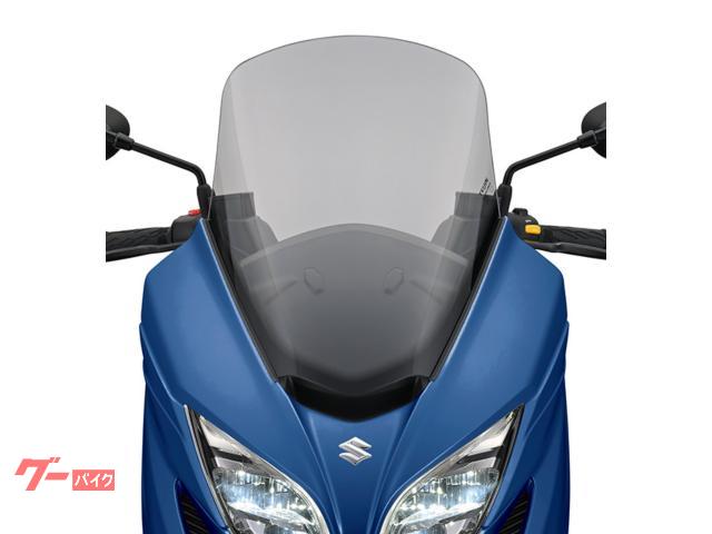 たくさんのバイクを店頭で車両を見て、比べて選んで頂けます。