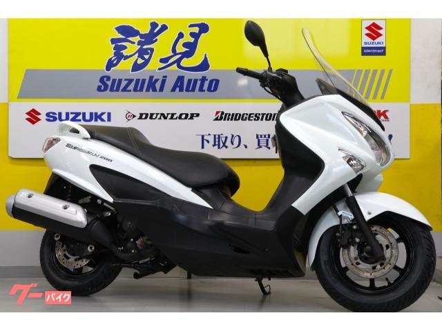 スズキ バーグマン２００　前後タイヤ新品