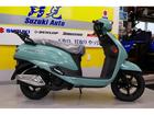 リヤキャリアが標準装備になった他、車体、デザインもフルモデルチェンジです。