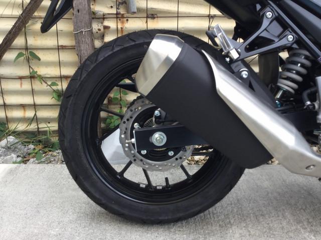 ブレーキディスクにはアグレッシブな印象のペタルタイプを採用! ブレーキディスクにはアグレッシブな印象のペタルタイプを採用!
