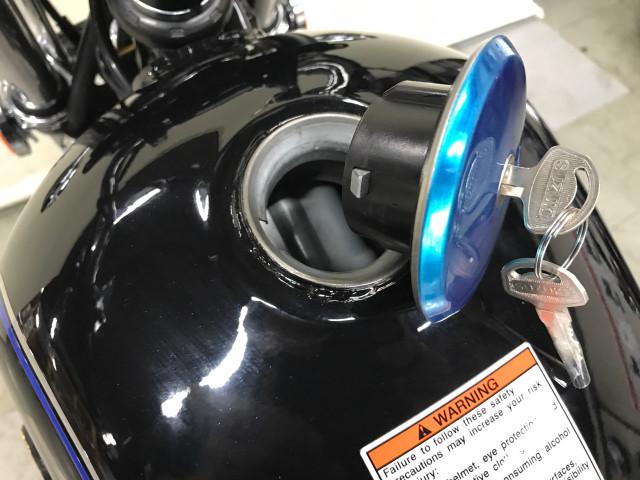 *燃料満タンで10L入ります *燃料満タンで10L入ります