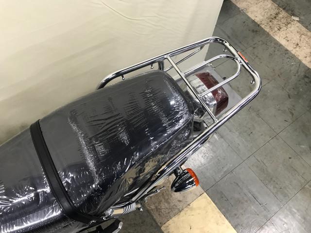 *リヤキャリア標準装備で荷物も楽々(別途オプションでボックスやカゴなども取付可能) *リヤキャリア標準装備で荷物も楽々(別途オプションでボックスやカゴなども取付可能)