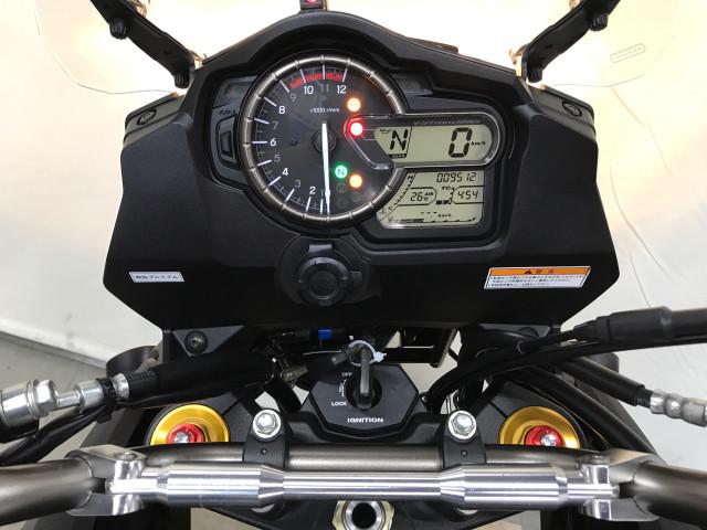 *デジタル多機能メーター搭載でメーター下側にDC12V電源ソケット付 *デジタル多機能メーター搭載でメーター下側にDC12V電源ソケット付