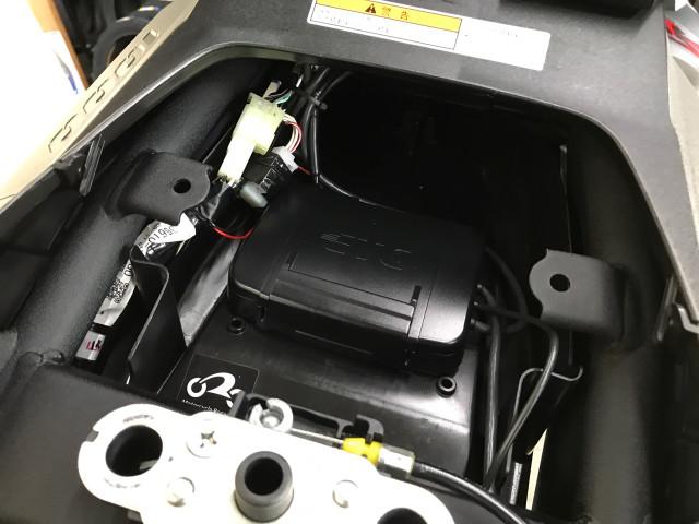 *シート下にオプションパーツのETC付 *シート下にオプションパーツのETC付