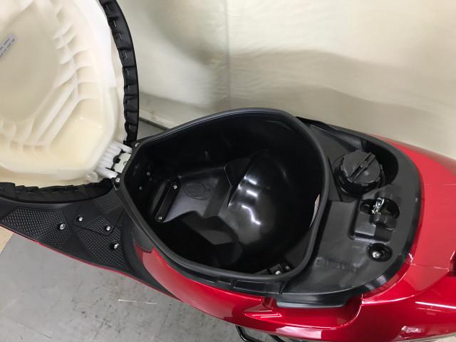 *垂直にシートが開くので荷物の出し入れがしやすいです *垂直にシートが開くので荷物の出し入れがしやすいです