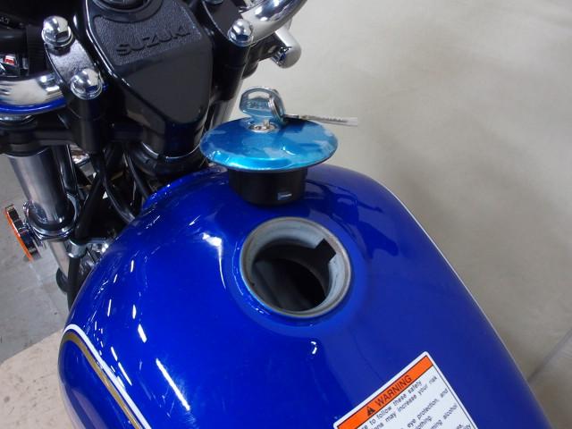 *燃料満タンで10L入ります *燃料満タンで10L入ります