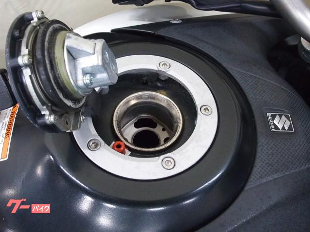 *燃料満タンで20L入ります *燃料満タンで20L入ります