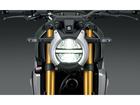 丸型ＬＥＤヘッドランプは、１９６０年代と７０年代のモデルによく見られたデザインから着想を得ています