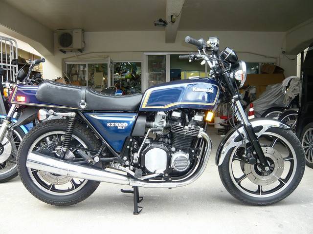kz1000MK2・ブルーの外装でリペイント kz1000MK2・ブルーの外装でリペイント