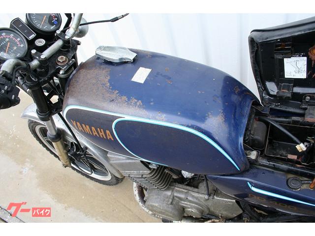 右キャブレター欠品です 右キャブレター欠品です