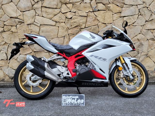 話題の新型車種の魅力を店頭で見て、触れてバイクを選んで頂けます。 話題の新型車種の魅力を店頭で見て、触れてバイクを選んで頂けます。
