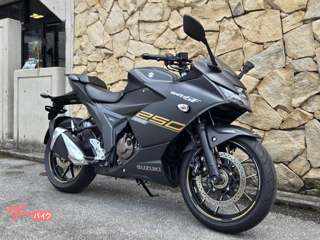 話題の新型車種の魅力を店頭で見て、触れてバイクを選んで頂けます。 話題の新型車種の魅力を店頭で見て、触れてバイクを選んで頂けます。