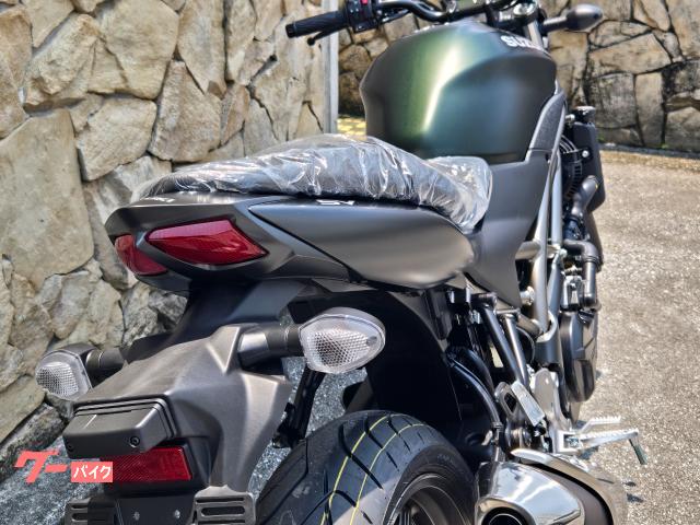 話題の新型車種の魅力を店頭で見て、触れてバイクを選んで頂けます。 話題の新型車種の魅力を店頭で見て、触れてバイクを選んで頂けます。