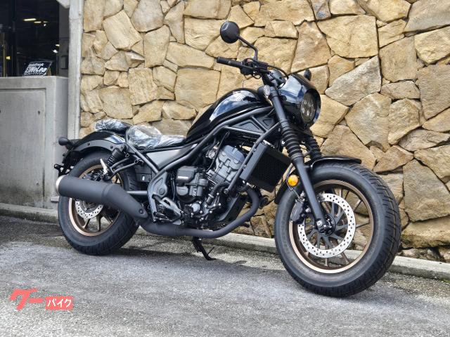 話題の新型車種の魅力を店頭で見て、触れてバイクを選んで頂けます。 話題の新型車種の魅力を店頭で見て、触れてバイクを選んで頂けます。
