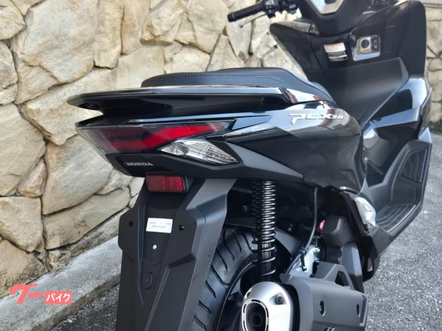 話題の新型車種の魅力を店頭で見て、触れてバイクを選んで頂けます。 話題の新型車種の魅力を店頭で見て、触れてバイクを選んで頂けます。