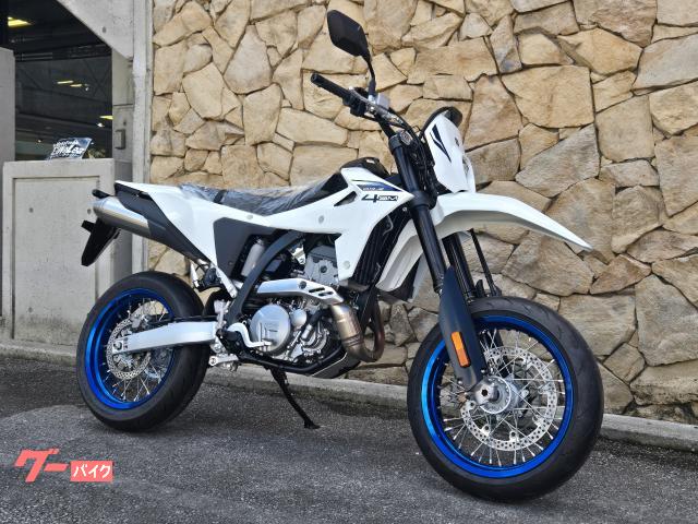 話題の新型車種の魅力を店頭で見て、触れてバイクを選んで頂けます。 話題の新型車種の魅力を店頭で見て、触れてバイクを選んで頂けます。