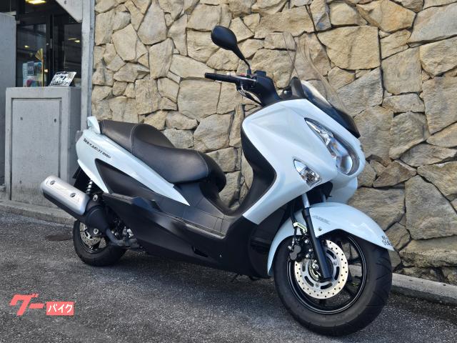 新車からレンタルや試乗車として使用していた車両になります。 新車からレンタルや試乗車として使用していた車両になります。